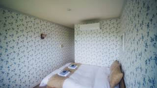 デザイン ルーム ダブルベッド 1 台 パーシャルシービュー