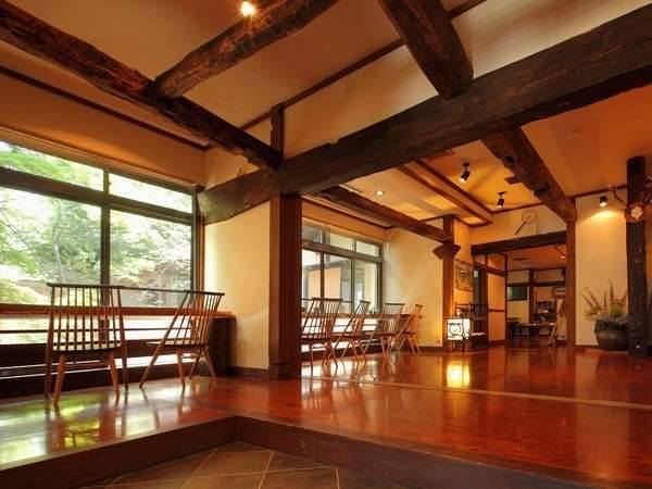 門を潜ったら非日常
胸が高鳴るチェックイン / 2