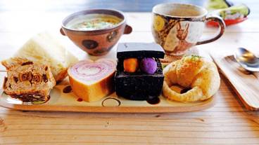 食事・飲み物 / 10