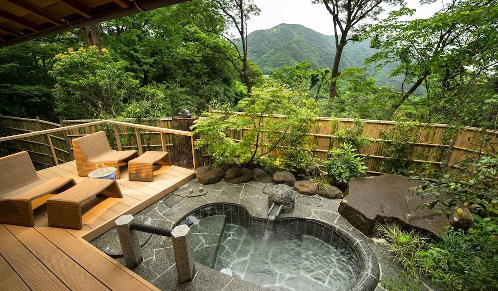 気品ある旅へ誘う
離れや風呂付き客室 / 5