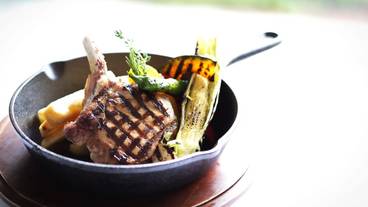 食事・飲み物 / 3