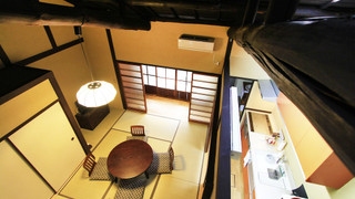 町屋　西対 (ベッド + 布団)