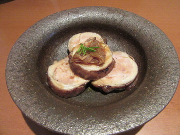 「七つ海堂」料理 721080 「鶏の紅茶煮ゆずこしょう風味」（2015/9）