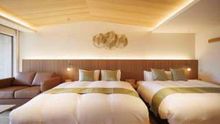 デラックス 4 人部屋 サウナ