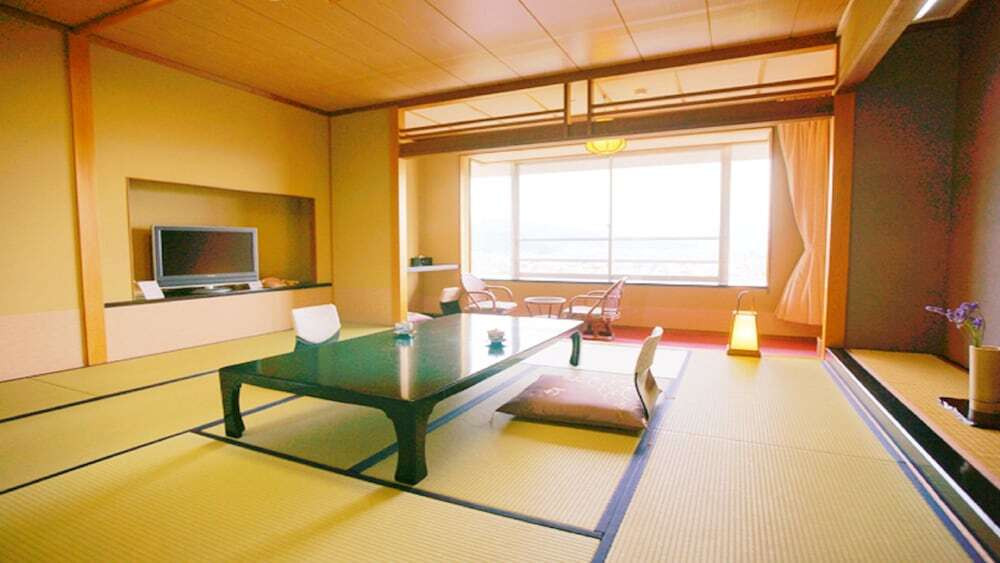 11種類の温泉があるホテルでお風呂も夜景も2人占め！3458253