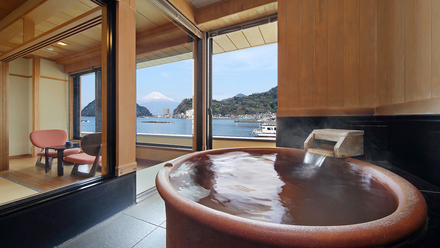 海と富士山の絶景をふたりで堪能できる宿4240292