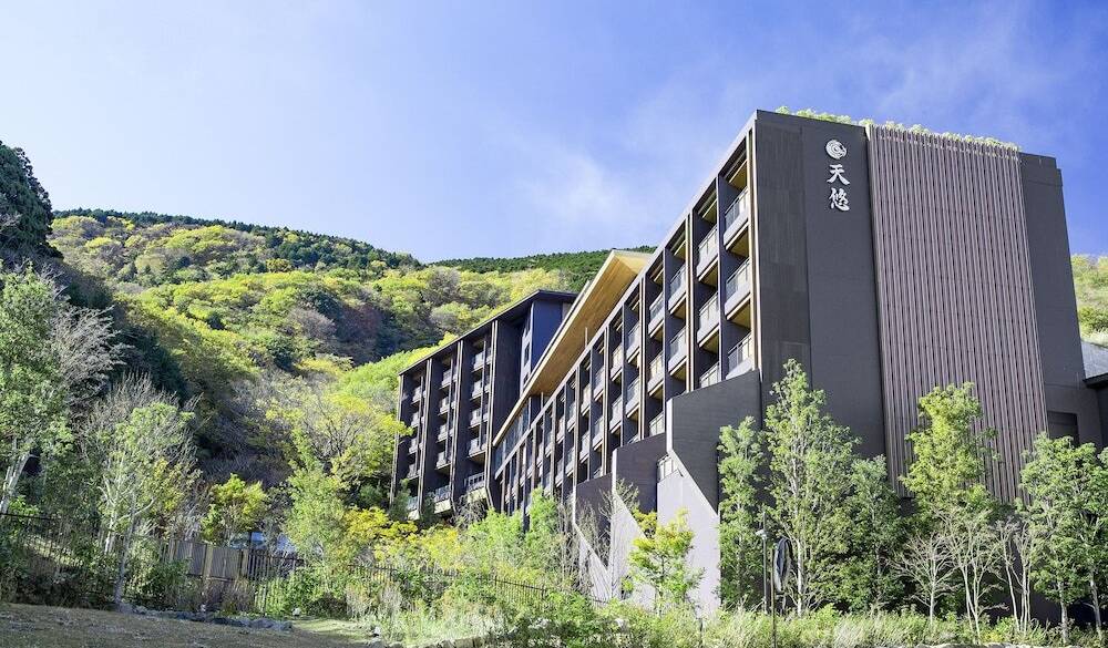 自然に囲まれた宿へ
チェックイン / 1