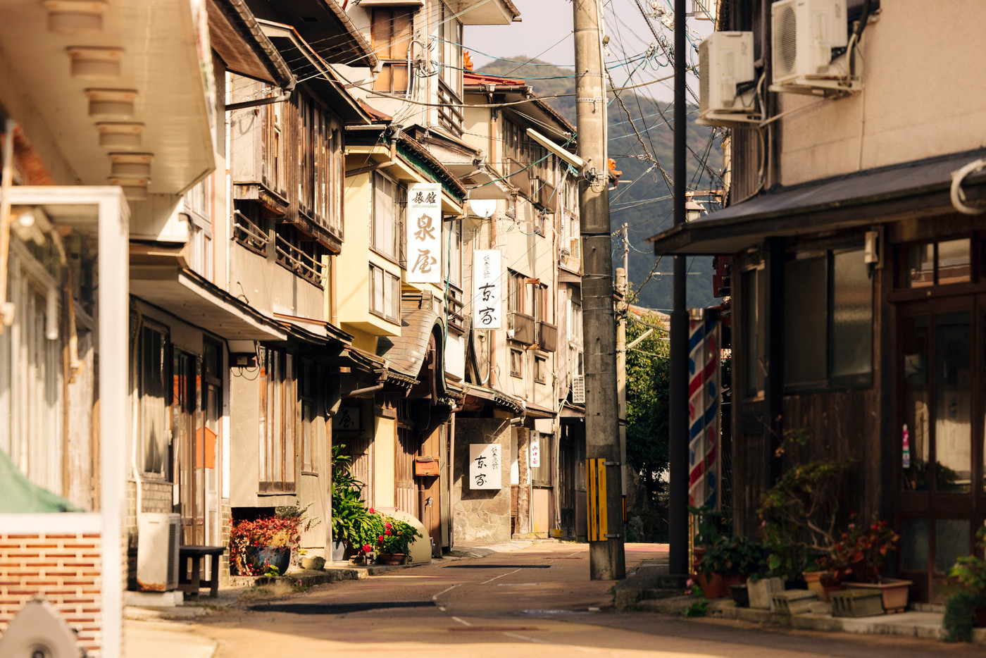 まち全体にそっと迎えられながら、俵山温泉で心がゆるやかに整っていく4759633