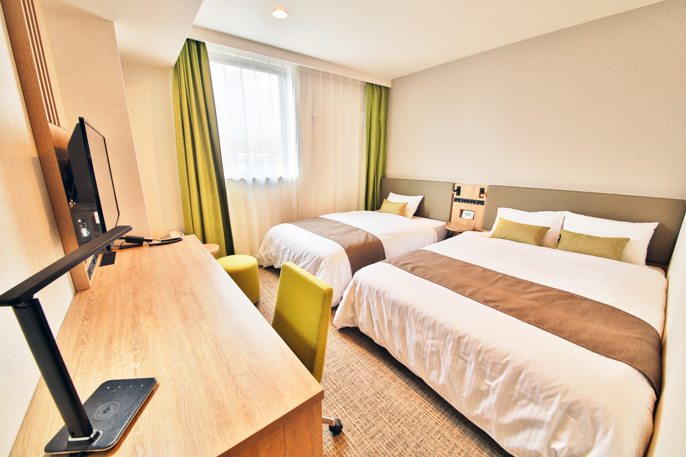 日本の伝統と御殿場の自然を感じられる和モダンホテル3530674