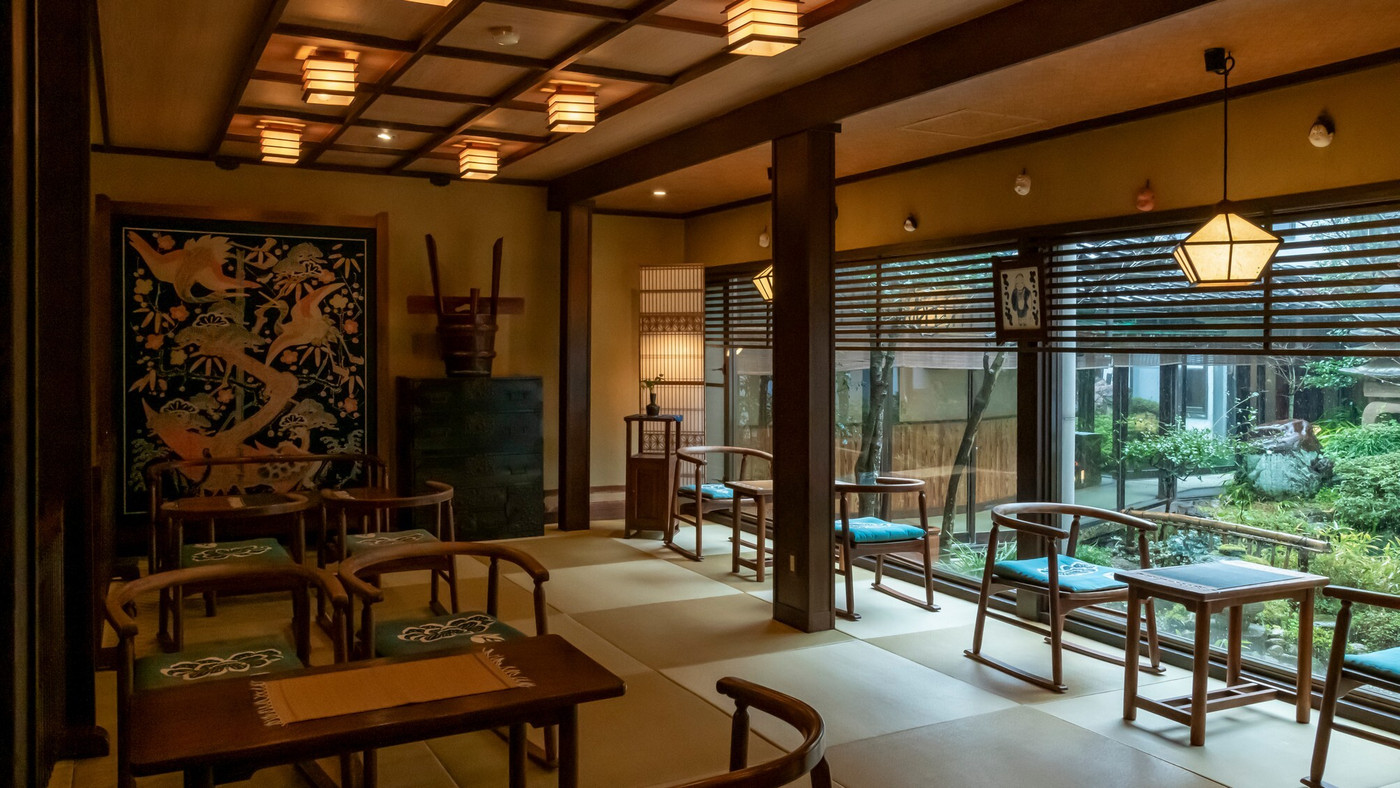 温泉旅情を感じる天然温泉にしっぽりと浸る4085334