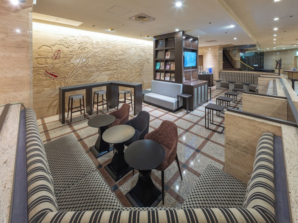 ロビーラウンジ