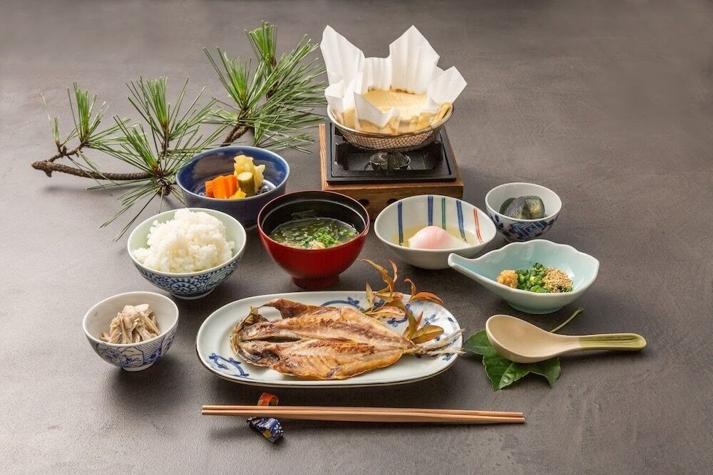 朝食