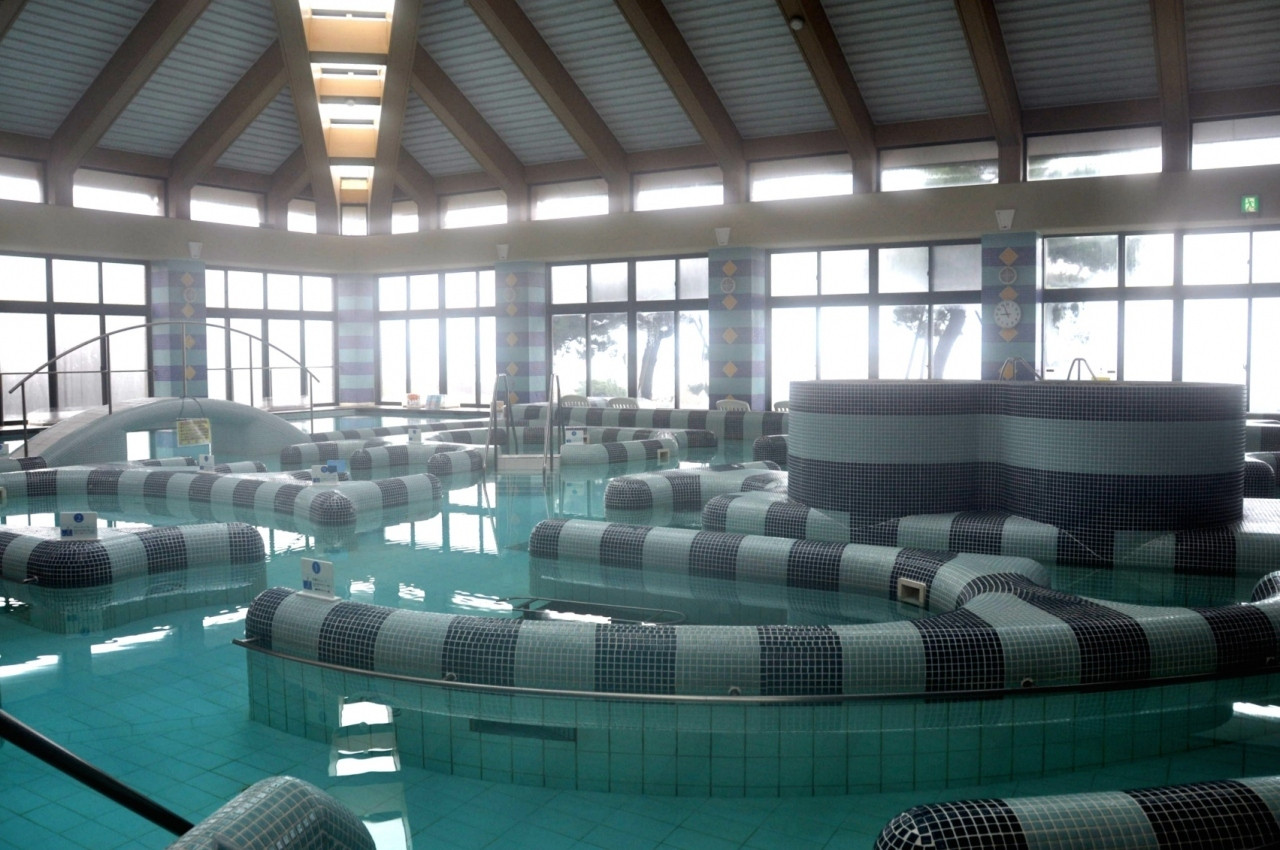 14種類のアトラクションがあるプールで、家族の思い出を作ろう!3567386