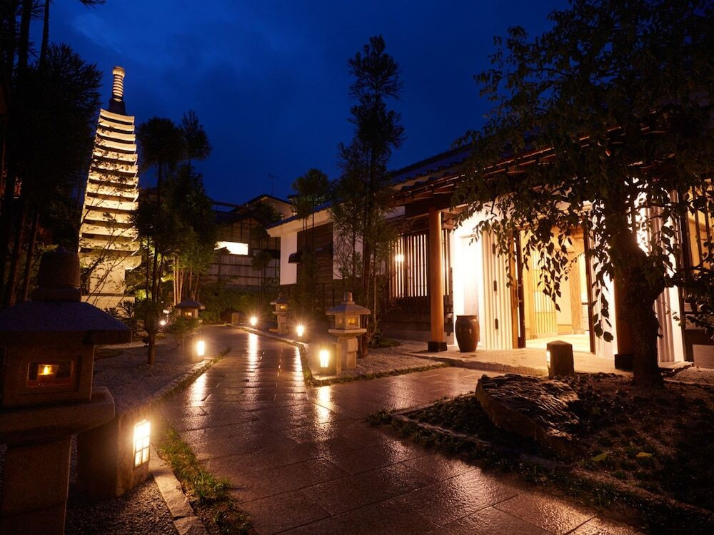 露天風呂付き離れで贅沢ステイ4758102