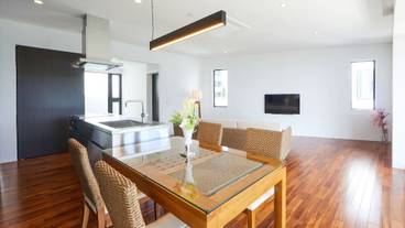 客室内のダイニングエリア / 9