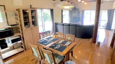 客室内のダイニングエリア / 14