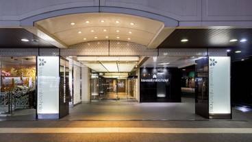 施設の入り口 / 32