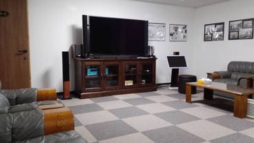 カラオケ ルーム / 4