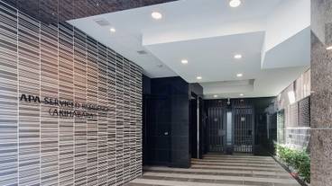 施設の入り口 / 9