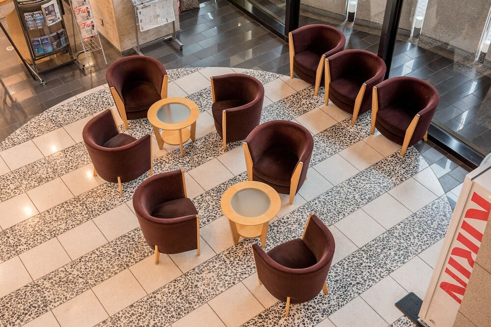 ロビーラウンジ