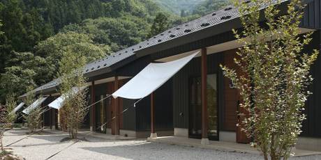 水上キャンプ場リバーストーン