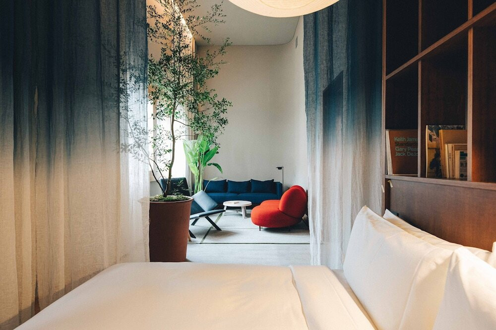 HOTEL K53651303