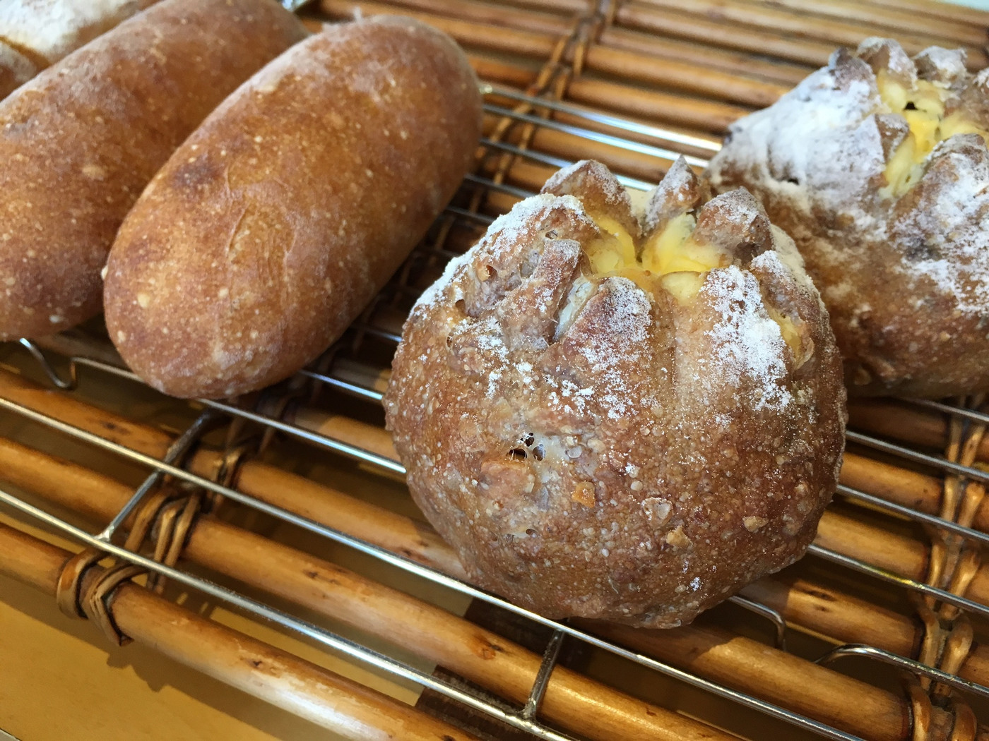 「ベーカリー クク」 料理 72090174 ハード系もそろっていました。
