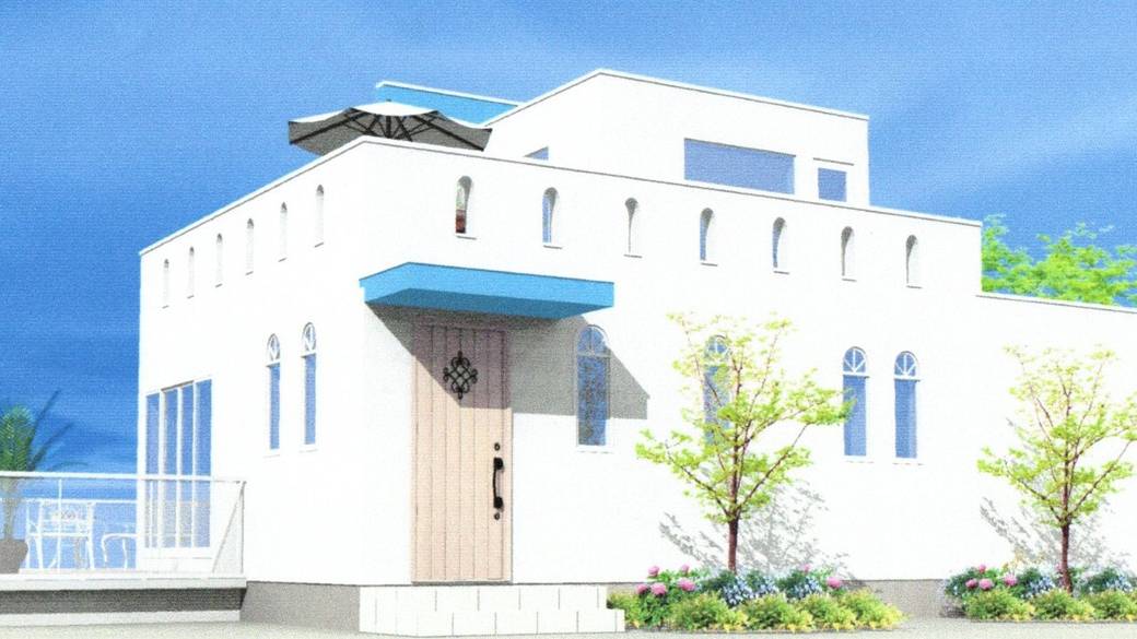 日差しに映える
真っ白な建物 / 4