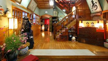 内部エントランス / 2