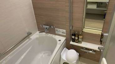 スタンダードツイン バスルーム / 8