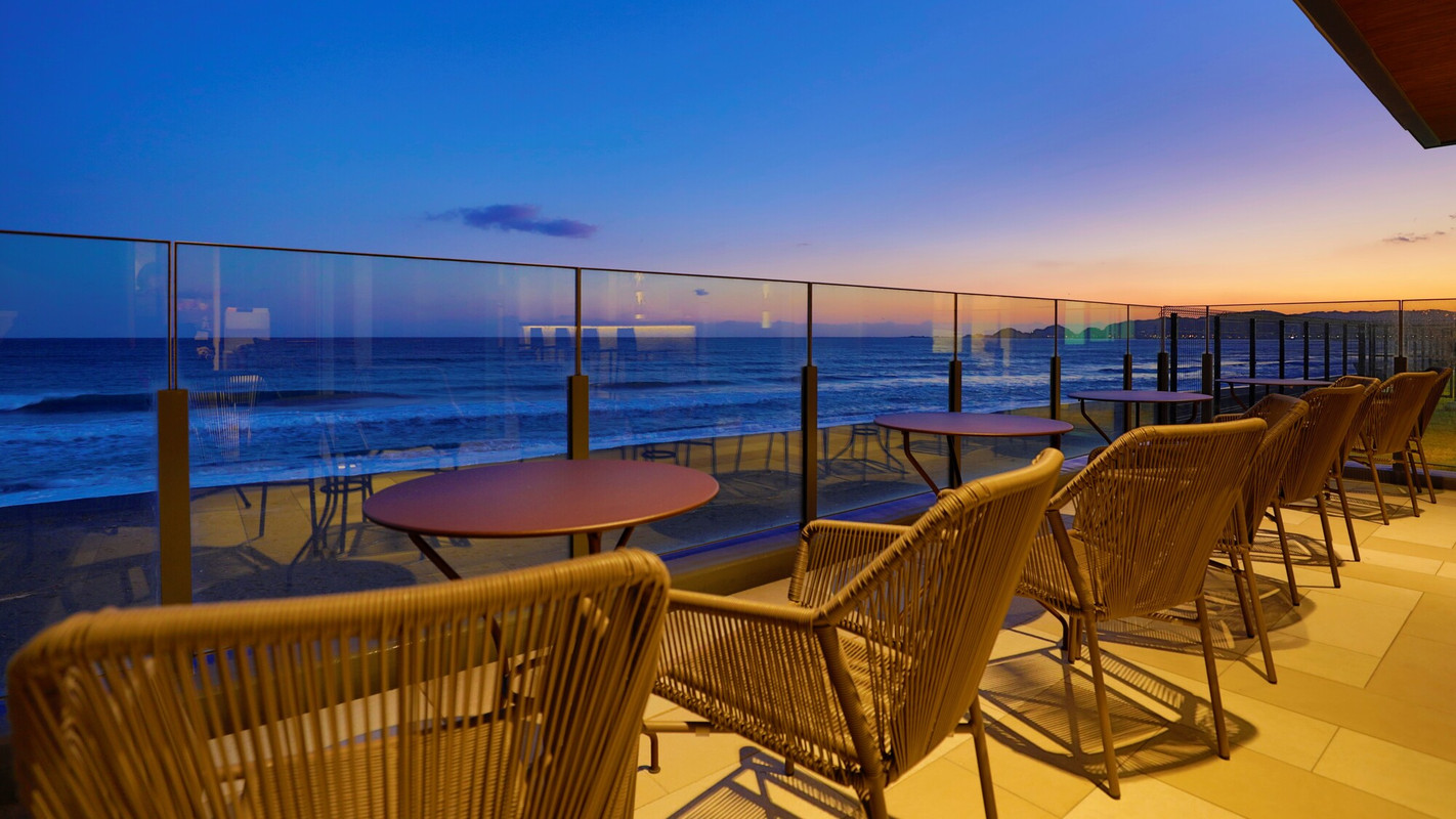 バーラウンジ テラス