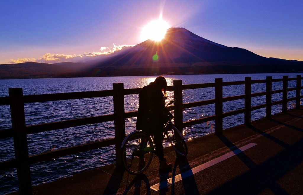 雄大な富士山を望む、風光明媚な場所2262185