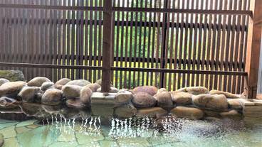 屋外スパ浴槽 / 1