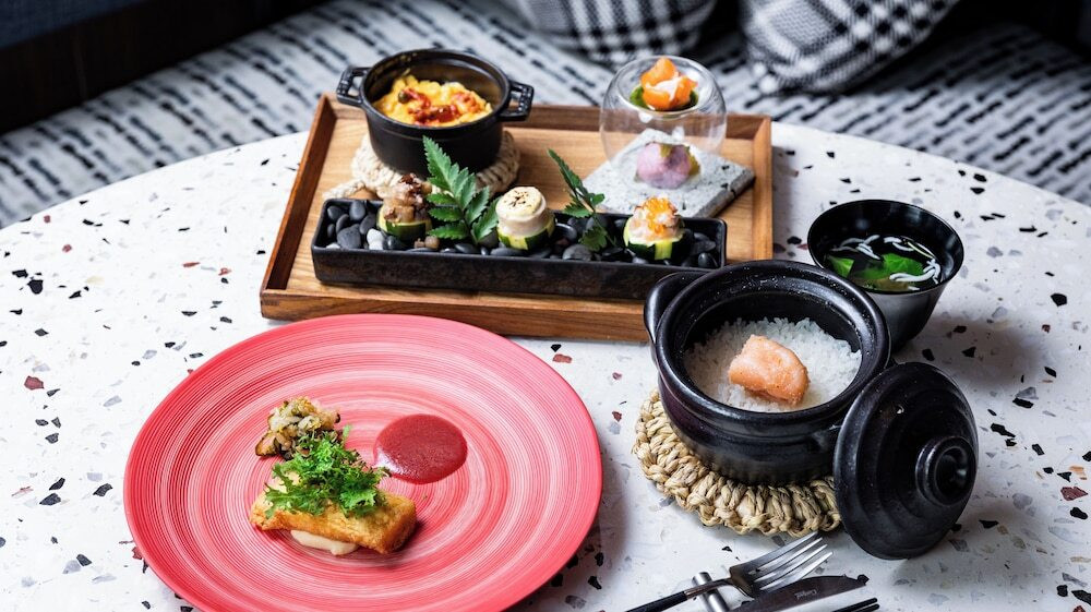 朝食