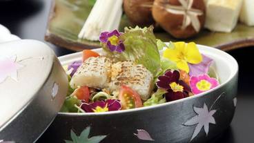 食事・飲み物 / 9