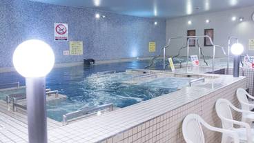 屋内スパ浴槽 / 2