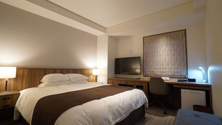 ベーシック ダブルルーム キングベッド 1 台 禁煙