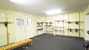 施設内の設備 / 12