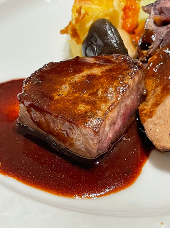 「ホテル凛香 富士山中湖リゾート」 料理 165756866 甲州産黒毛和牛のステーキ