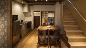 客室内のダイニングエリア / 27