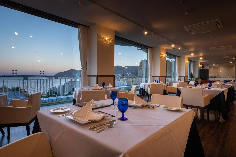 フォンテーヌ・ブロー熱海4068246