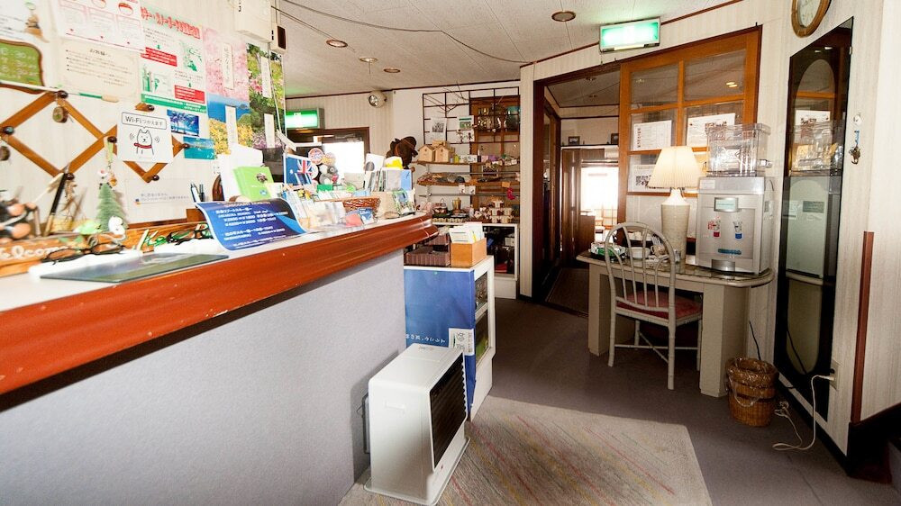 ロビーラウンジ