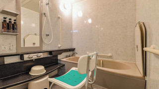 【ユニバーサルルーム】ツイン［15.6平米］禁煙