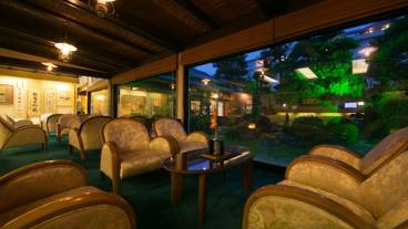 ロビー応接スペース / 2