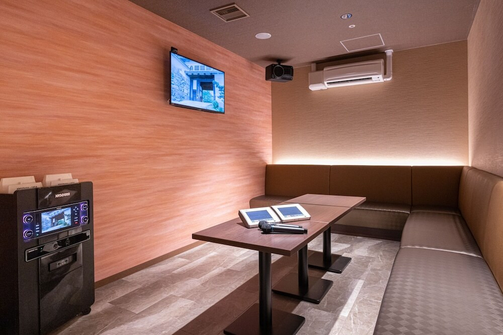 カラオケ ルーム