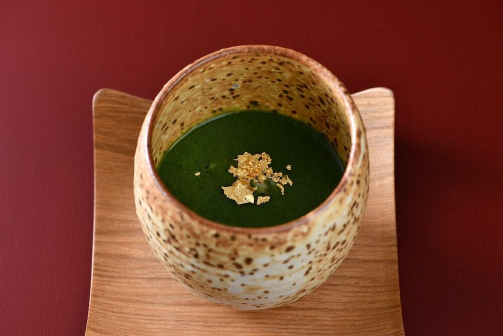 旅館のお食事処