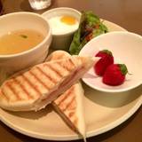 fruit cafe Saita!Saita!(フルーツカフェサイタサイタ)