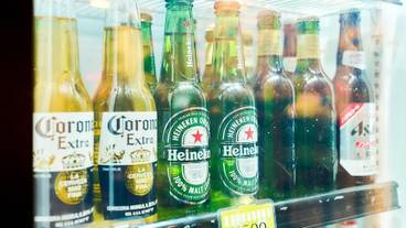 食事・飲み物 / 4