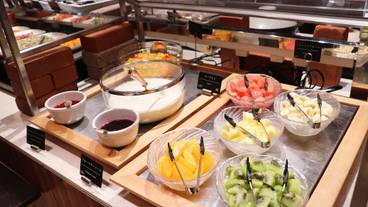 朝食ビュッフェ / 3