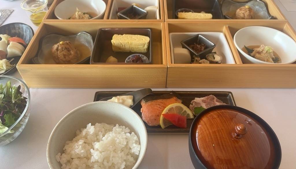 厳選食材たっぷりの
ヘルシー和御膳 / 2